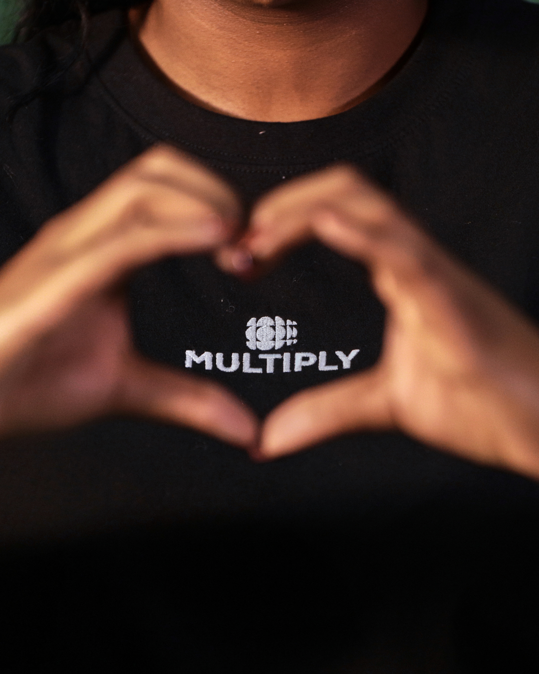 DW25_Multiply Black Shirt
